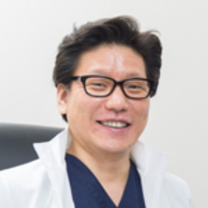 西谷 直輝院長