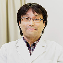 <img src="ishiihiroki.jpg" alt="石井博樹院長" />