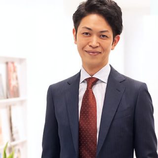 東郷美容形成外科 院長 東郷智一郎先生